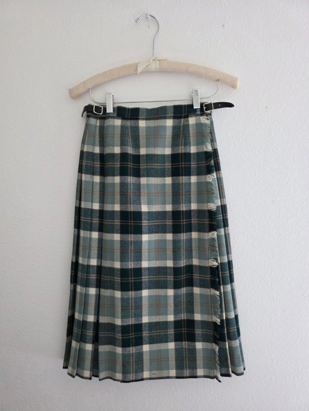 VNTG Laird Portch Of Scotland  Wool Kilt Skirt Sage-Green Tartan Waist Size 24"